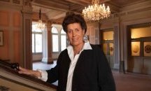 Почина италианският моден дизайнер Карла Фенди
