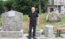 Мраморна плоча с благодарност към дарител сложиха в село Кочово