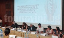 Синдикатите излизат на протест, искат ръст на заплатите на медицинските сестри
