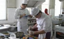 130 непълнолетни от област Добрич са получили разрешителни за работа