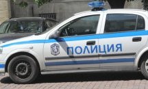 Полицията издирва крадец, обрал паркиран край Каварна автомобил на румънка