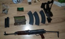 Незаконно оръжие и боеприпаси иззеха от частен дом в Севар