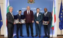 С почетни плакети и топли думи беше награден европейският шампион Даниел Асенов