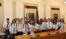 Ученици от СУ „Панайот Волов“-Шумен посетиха Народното събрание