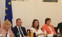 Дискусия, посветена на разликите в качеството на храните в държавите от Западна и Източна Европа се проведе днес