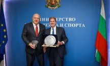 Министър Кралев се срещна с президента на Международната тенис федерация Дейвид Хагерти