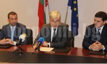 Министър Димов подписа договор за изграждане на две инсталации за обработка на отпадъци