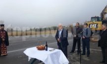 Стартираха ремонта на прохода „Петрохан“