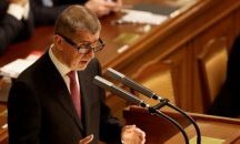 Премиерът на Чехия: Мигрантите да си ходят вкъщи
