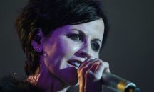 Разкриха причината на смъртта на вокалистката на The Cranberries