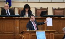 Отказът на НС да приеме оставката на Делян Добрев е противоконституционен