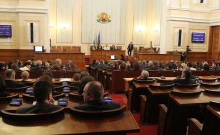 В парламента обсъждат новия Закон за социалните услуги
