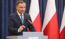 Полският президент подписа закона за Холокоста