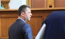 БСП отново настоя за отстраняване на Делян Добрев от пленарната зала