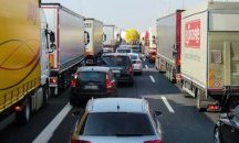 Словения с ново таксуване на камиони и автобуси от април