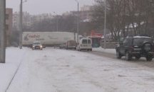 ТИР блокира центъра на Хасково