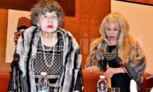 Стоянка Мутафова зарадва почитателите си във Велико Търново (СНИМКИ)