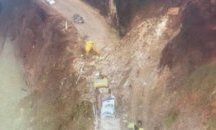 Единадесет кмета от Смолянско искат спешно изграждане на обходен на свлачището път