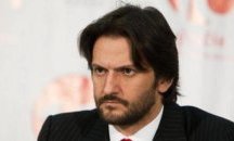 Словашкият вътрешен министър Роберт Калиняк подаде оставка