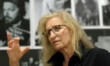 Ани Лейбовиц ще направи поредица снимки на Макрон