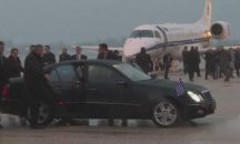 За първи път гръцки външен министър кацна на летището в Скопие