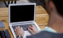 Китайски блогър инсценира катастрофа с майка си заради лайкове