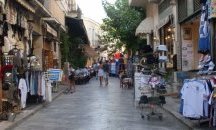 Заплатите в Гърция паднаха до нивото на пенсиите