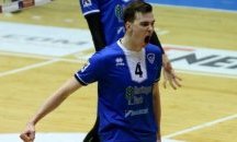 Халф на Шалке 04 напуска като свободен агент