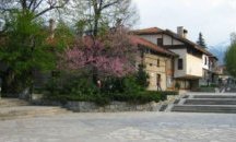 Ремонтират главната търговска улица в Банско