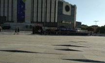 Новите плочки пред НДК вече са с дефект