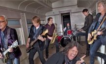 Рок легендите "Foreigner" остават у нас още два дни след концерта си