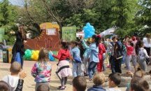 Деца от Айтос събираха разделно отпадъци с помощта на приказни герои