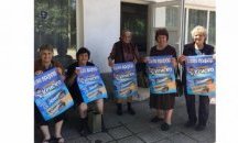 Баби рекламират бясната вафла на Криско
