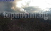 Вулканът на Хаваите заля с лава квартал и го премести навътре в океана (СНИМКИ)