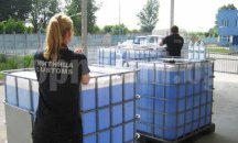 Задържаха 6000 литра нелегално пренасян спирт на Дунав мост 2