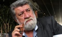 Вежди Рашидов извая Паисий