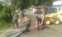 Сухопътните войски продължават да оказват помощ на населението в Смолян