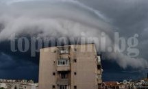 Поройни дъждове потопиха под вода големи части от Румъния (СНИМКИ+ВИДЕО)