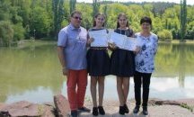 Близначки от Разград са избраните от Microsoft българчета за летен лагер