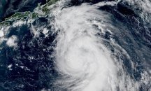 Повече от 150 полета бяха отменени в Япония заради тайфун