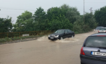 Порой превърна улици във Варна в кални реки. Щети в Балчик след бурите през уикенда