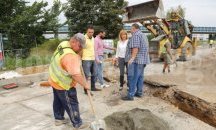 Фандъкова констатира забавяне от 2-3 дни в ремонтите в столицата (СНИМКИ)