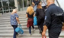Десислава Иванчева влезе в болница (СНИМКИ)