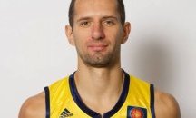 Взривиха автомобила на бивш баскетболист