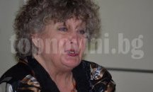 Поетесата Ирина Александрова: Младите трябва да се научат да обичат четенето