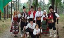 Господа експлоататори на народа, повече няма да бъдем роби!