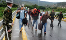 Нараства броят на бягащите от Венецуела заради икономичесия й колапс