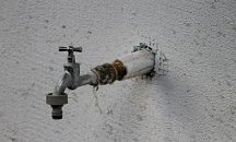 Кметове заплашват с блокади заради водния режим в Добричко