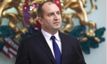 Президентът призова да се запази радиомълчание за самолетите