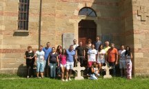 Дарители възстановиха падналите кръстове на църквата в Илаков рът